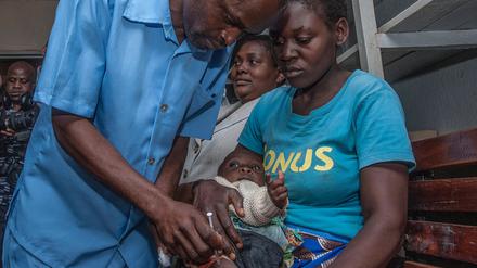 Die neue Malaria-Impfung „R21“ soll den hier gezeigten Impfstoff „Mosquirix“ an Wirksamkeit übertreffen. 