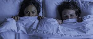 Wieder mehr Sex in der Beziehung zu haben, erfordert Arbeit und Willen zur Veränderung – eher neben dem als im Bett.