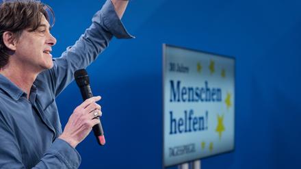 Tagesspiegel-Chefredakteur Lorenz Maroldt bei der Veranstaltung zum 30-jährigen Bestehen der Tagesspiegel-Spendenaktion „Menschen helfen!“.