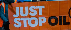 Klimaaktivisten von „Just Stop Oil“ halten den Verkehr in London auf (Symbolbild).