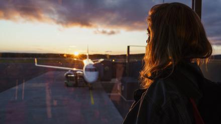 43 Prozent der Menschen in Deutschland halten es für möglich, seltener zu fliegen. 
