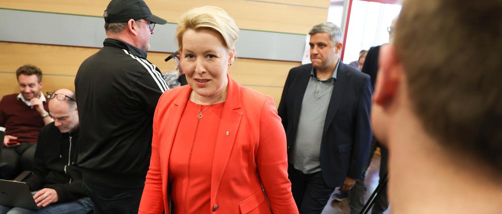 Franziska Giffey (SPD), Regierende Bürgermeisterin, und Raed Saleh (SPD), Fraktionsvorsitzender.
