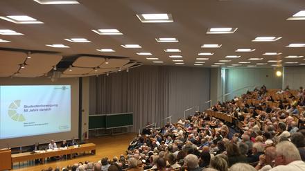 Bei den Vorlesungen des „Offenen Hörsaals” sind alle willkommen.