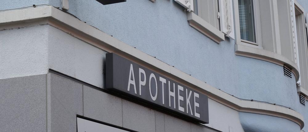 Das Logo einer Apotheke. 