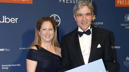 Stephan Harbarth mit Ehefrau Juliane beim 70. Bundespresseball 2023 im Hotel Adlon Kempinski. 