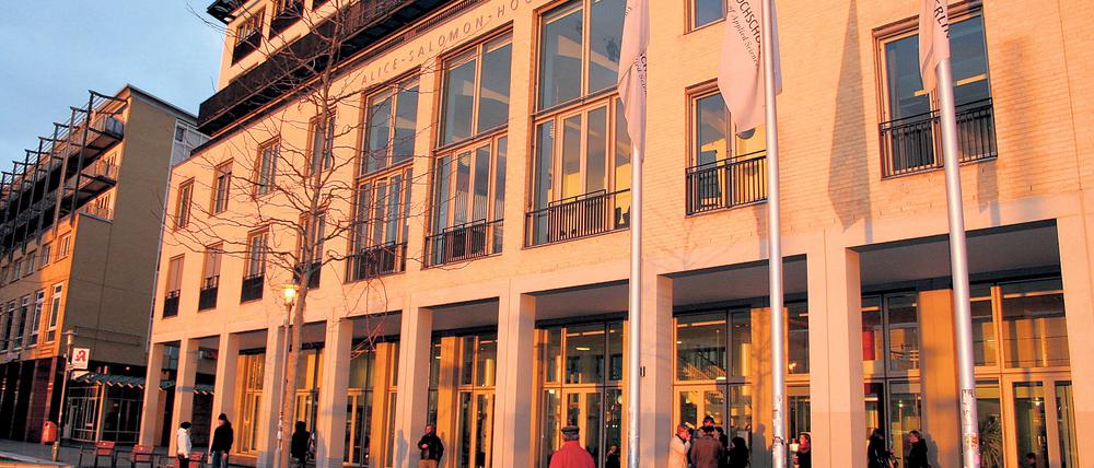 Die Alice-Salomon-Hochschule will das koloniale Erbe der Sozialarbeit erforschen.
