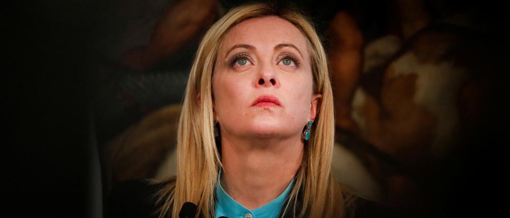 Die italienische Ministerpräsidentin Giorgia Meloni während einer Pressekonferenz nach ihrem Treffen mit dem spanischen Ministerpräsidenten Pedro Sanchez in Rom, Italien.