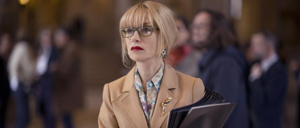 Entschlossener Blick, knallrote Lippen: Isabelle Huppert als Maureen Kearney, Betriebsratschefin im Atomkonzern Areva.