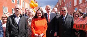 Potsdam, 24.04.2023 / Lokales / Start der Kampagne Holland in Potsdam, v.l.: Christoph Martin Vogtherr, Manja Schüle, Ronald van Roeden (Botschafter der Niederlande), Burkhard Exner.
