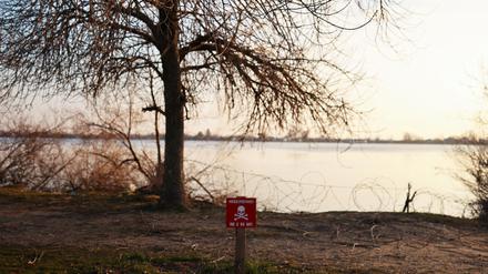 Ufer am Dnipro-Fluss.