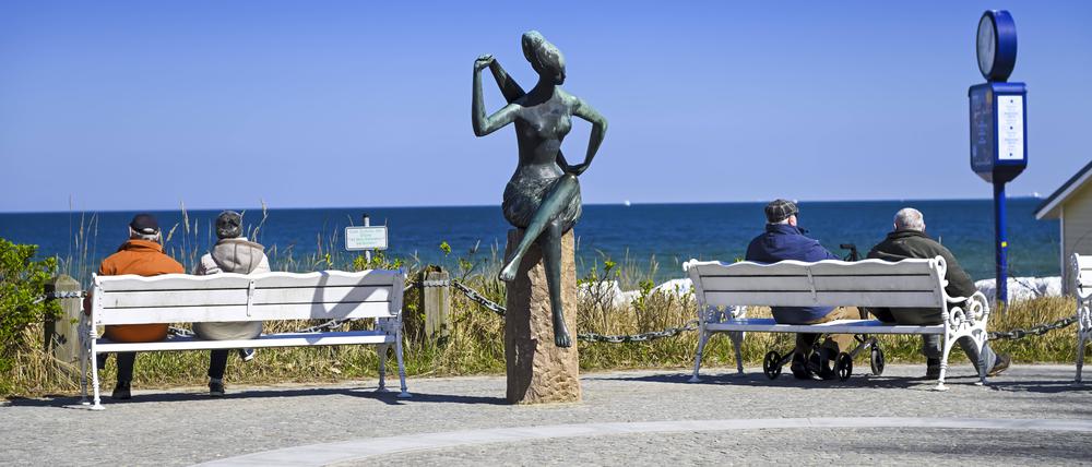 Strandpromenade an der Ostsee in Timmendorfer Strand, Schleswig-Holstein, Deutschland, Europa.