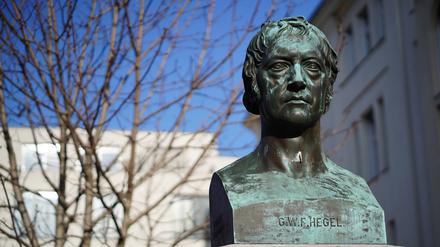 Rund ums Hegel-Denkmal wachsen bald mehr Bäume.
