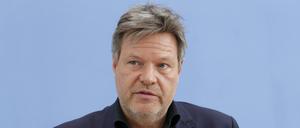 Robert Habeck präsentiert Wirtschaftsprognose 2023.