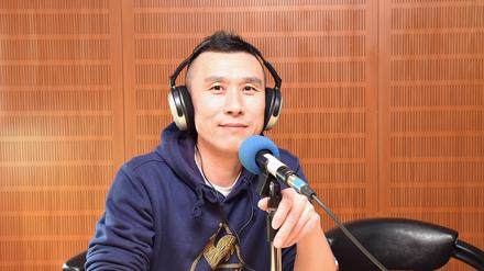 Li Yanhe ist ein taiwanischer Verleger und Radiomoderator.