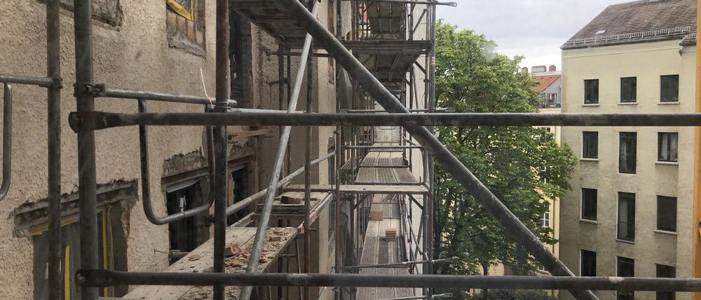 Auf einer Baustelle in der Zionskirchstraße kam vor zwei Jahren ein Bauarbeiter zu Tode.
