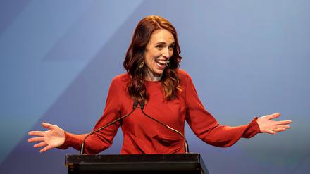 Jacinda Ardern stellt in Berlin ihr Buch vor.