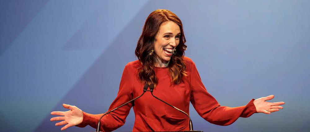 Neuseelands Ex-Regierungschefin Jacinda Ardern wechselt von der Politik in die Wissenschaft.