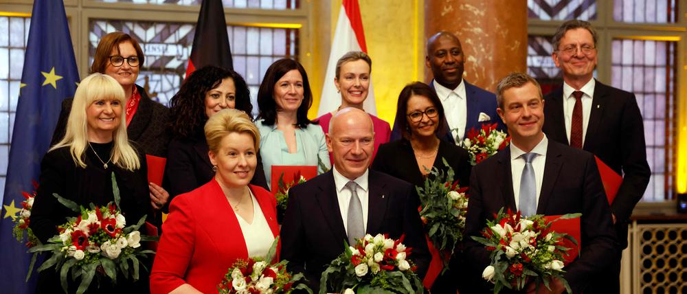 Der neue Berliner Senat unter Führung von Regierendem Bürgermeister Kai Wegner.