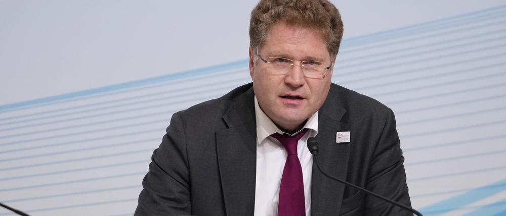 Patrick Graichen spricht während einer Pressekonferenz im Rahmen eines G-7-Ministertreffens (Archivbild).