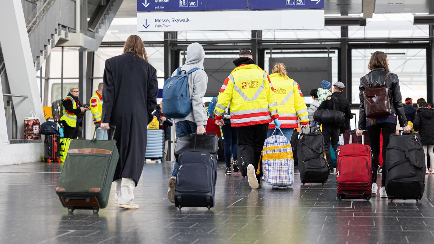 Deutlich mehr als tausend pro Woche: Mehr junge ukrainische Männer kommen nach Deutschland