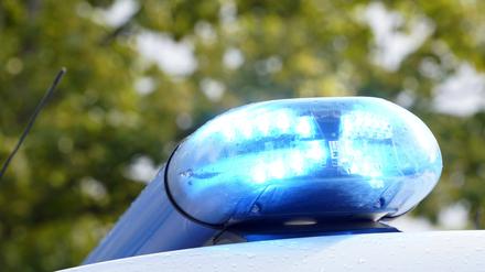 Blaulicht auf Polizeifahrzeug. (Symbolbild)