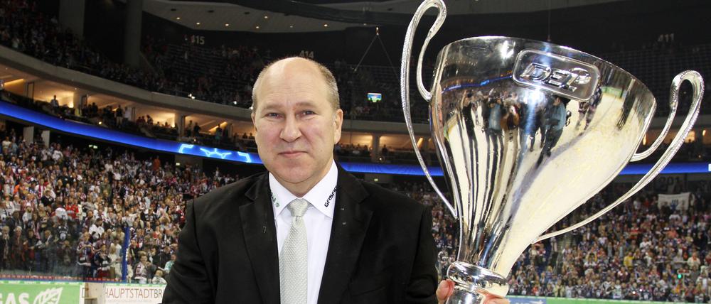 Neun deutsche Meisterschaften gewann Don Jackson als Cheftrainer, davon fünf mit den Eisbären.