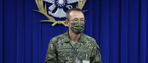 Generalleutnant Li Tian-long, stellvertretender Chef des Generalstabs für Operationen und Planung, auf einer Pressekonferenz. 