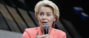 Die Präsidentin der Europäischen Kommission Ursula von der Leyen spricht während einer Podiumsdiskussion auf dem Global Citizen NOW Summit. 