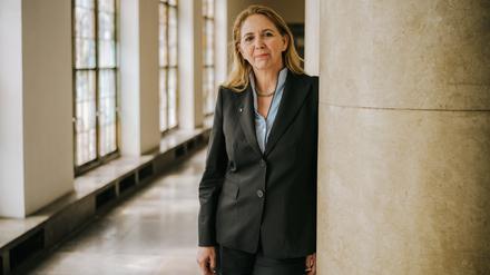 Barbara Slowik ist eine deutsche Verwaltungsjuristin und politische Beamtin. Sie ist seit dem 10. April 2018 die Polizeipräsidentin in Berlin.
