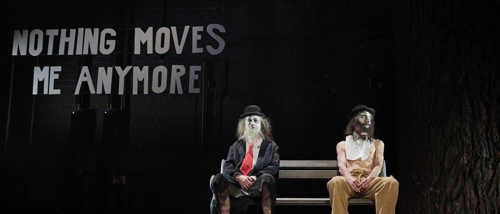 „Warten auf Godot“ in der Regie von Fanny Brunner.