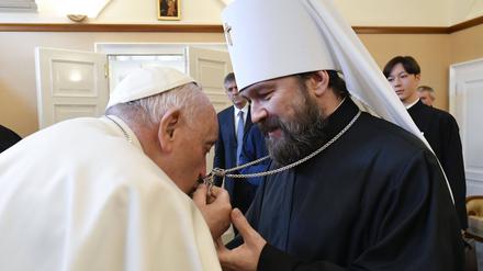 Papst Franziskus und Erzbischof Hilarion in Ungarn.