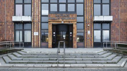 Bislang war Gordon Lemm von der SPD Bürgermeister in Marzahn-Hellersdorf. Nun hat Nadja Zivkovic von der CDU das Rathaus übernommen. 