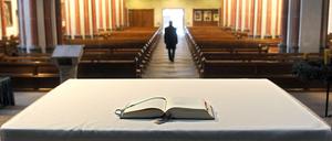 In Berlin muss man der Kirche weiterhin analog den Rücken kehren, wenn man austreten möchte.