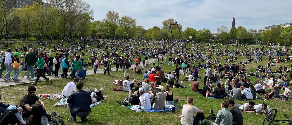Auch im Görlitzer Park genossen viele die Sonne.