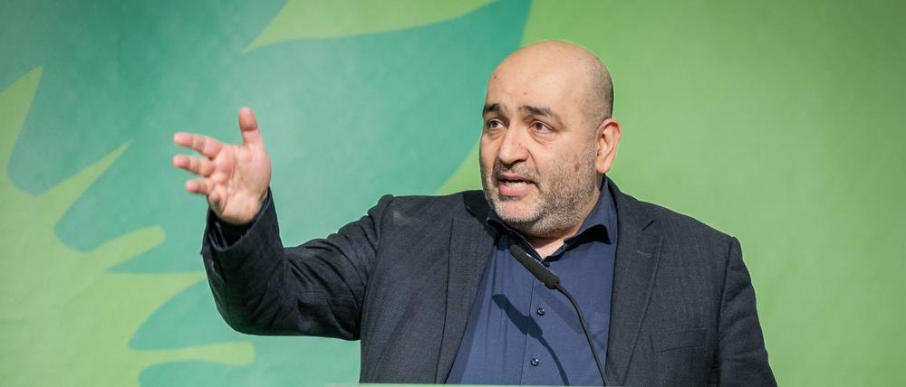 Die Grünen Omid Nouripour beim Landesparteitag der Grünen in der Stadthalle Neumünster (Archivbild).