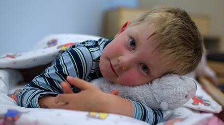 Einschlafen fällt vielen Kindern schwer.