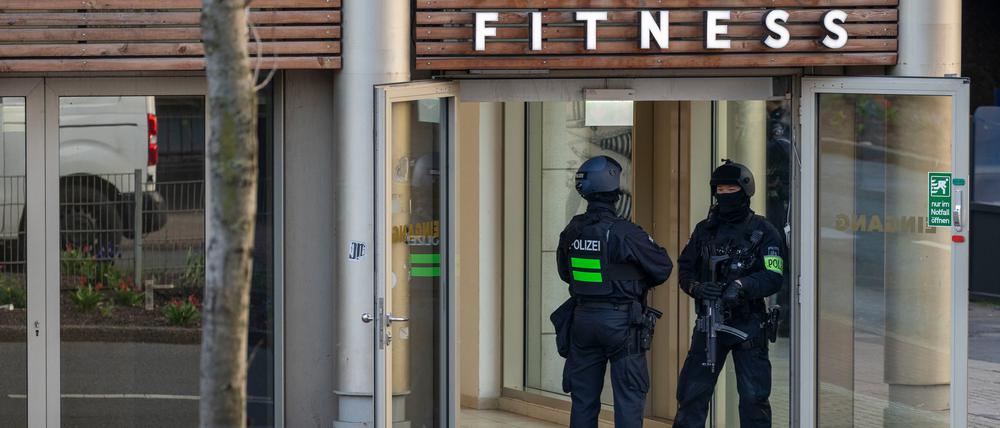 Nach der blutigen Attacke in einem Duisburger Fitnessstudio übernahm die Bundesanwaltschaft die Ermittlungen. 