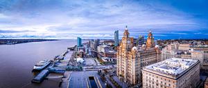 Blick auf die Skyline von Liverpool. 