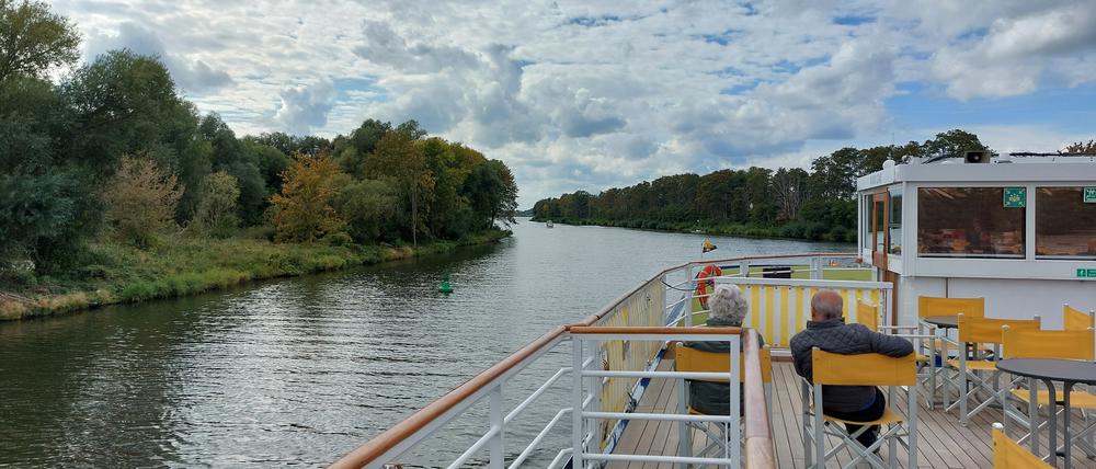 Nicht nur im Havelland rückt die Natur nah ans Schiff.