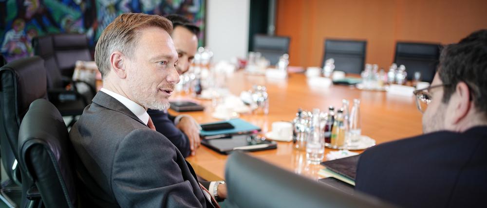 Finanzminister Christian Lindner (FDP) am Mittwoch vor der Kabinettssitzung. 
