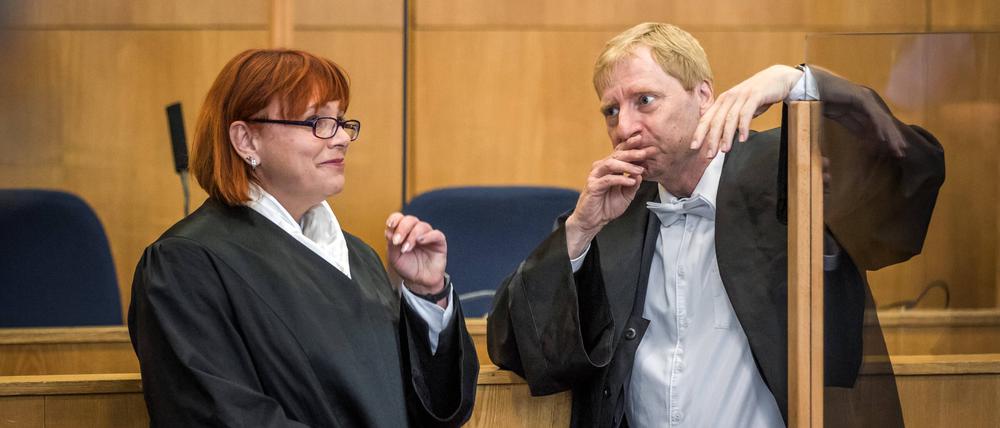 Nicole Schneiders und Björn Clemens im Lübcke-Prozess. 