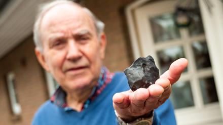 Der Meteorit, der ins Haus von Wilfried Labusch in Elmshorn einschlug, ist 4,5 Milliarden Jahre alt.