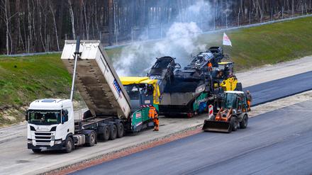 Beim Thema Autobahn-Ausbau liegen Bund und Länder überkreuz.