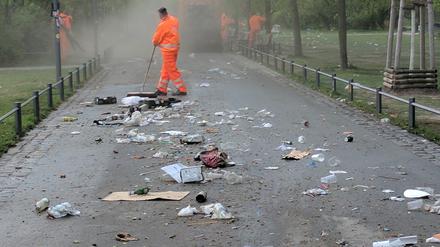 Nach dem 1. Mai bleibt in den Parks vor allem eins liegen: Müll. 