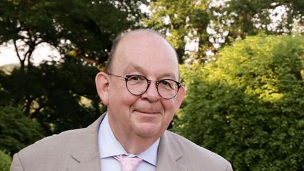 Neuer Leiter, alte Prinzipien. Literaturkritiker Leiter Denis Scheck setzt in Potsdam weiterhin auf Prominenz und politische Aktualität.