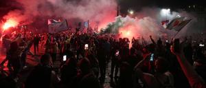 Die Meisterfeier der Fans in Neapel gerät außer Kontrolle.