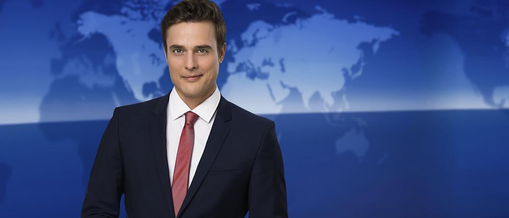 „Tagesschau“-Sprecher Constantin Schreiber ist ein wahrer Lächel-Weltmeister.