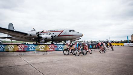 Nach vier Jahren kehrt das Airfield Race auf das Tempelhofer Feld zurück. Vor angemessener Kulisse.