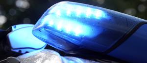 Blaulicht auf Polizeifahrzeug. 