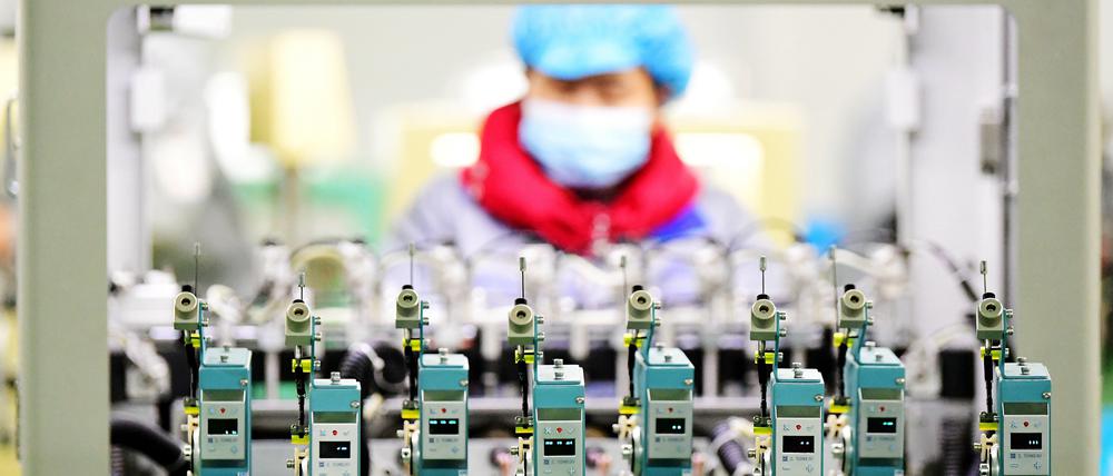 EU-Vorschlag. Bei einem neuen Sanktionspaket gegen Russland sollen offenbar Strafmaßnahmen gegen sieben chinesische Unternehmen verhängt werden wegen des Exports von Gütern, die auch für die Herstellung von Waffen verwendet werden könnten.